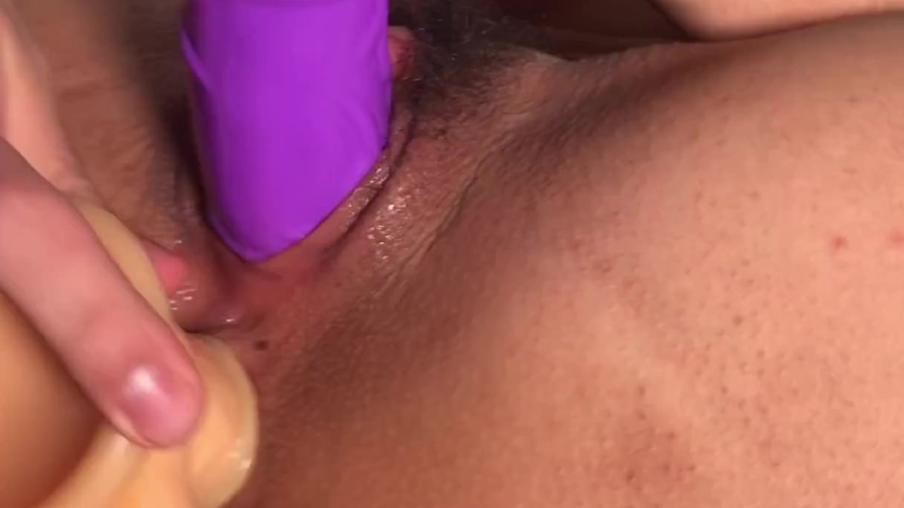 horny slut cum with 2 toys in pussy and ass