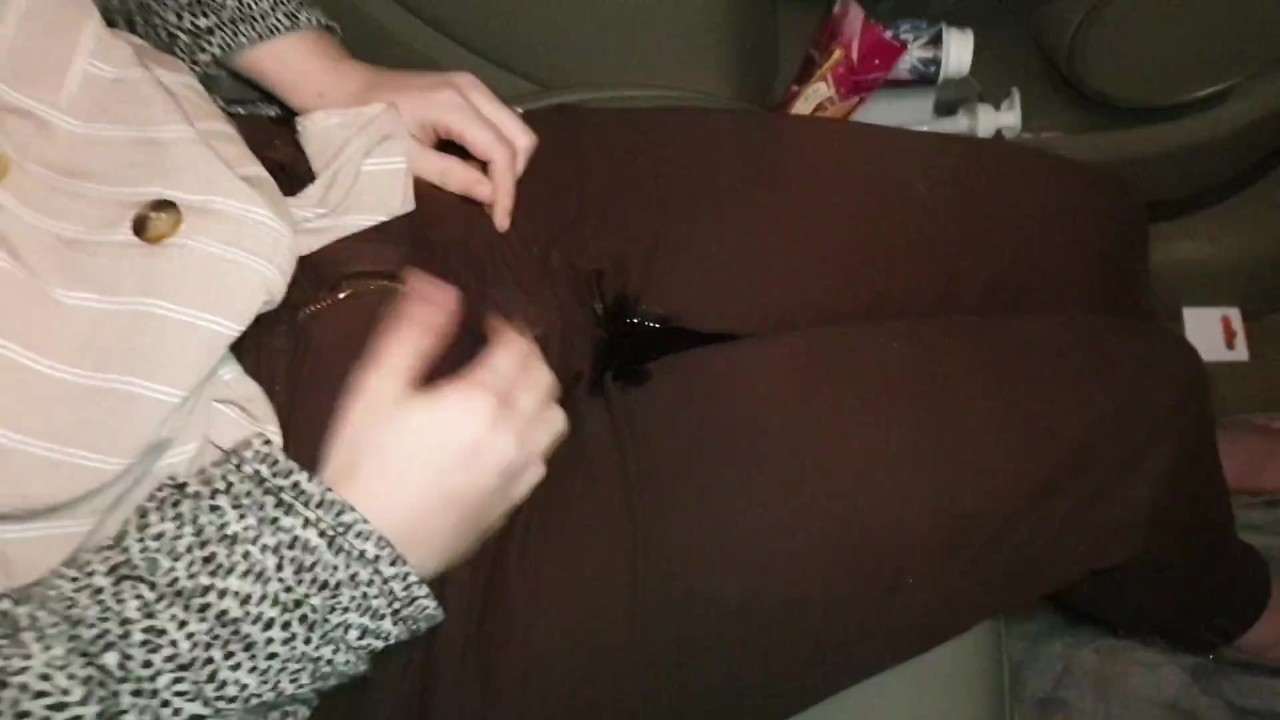 ⭐ Desperate Girl Pees Her Brown Jeans In The Car!