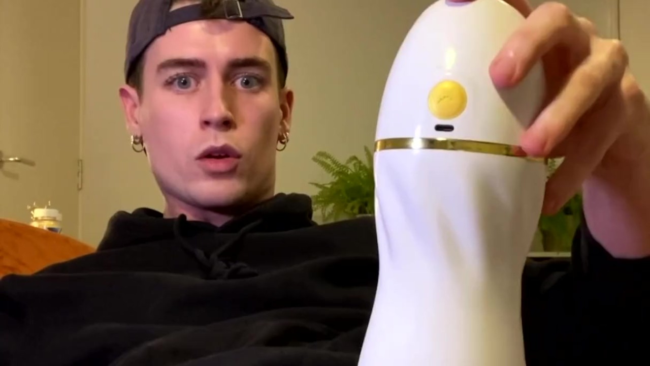 Hot Twink cums with a hard thick dick | CAM4 Male
