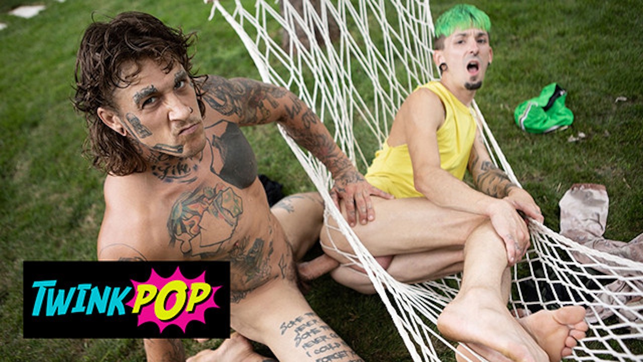 Twink Pop - Charly Willinsky Relaxes On A Hammock When Bo Sinn's Arrives & Drills His Tight Asshole