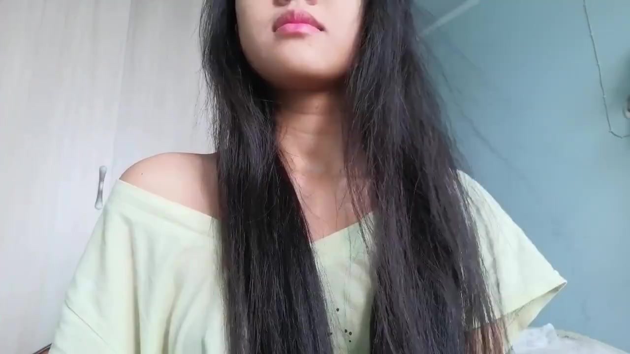 Nice girl so young and so dirty.