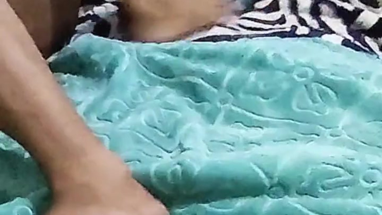 سكس مصري جامد اوي تتنتاك وتقول لزوجها حطه في طيزي يا حبيبي
