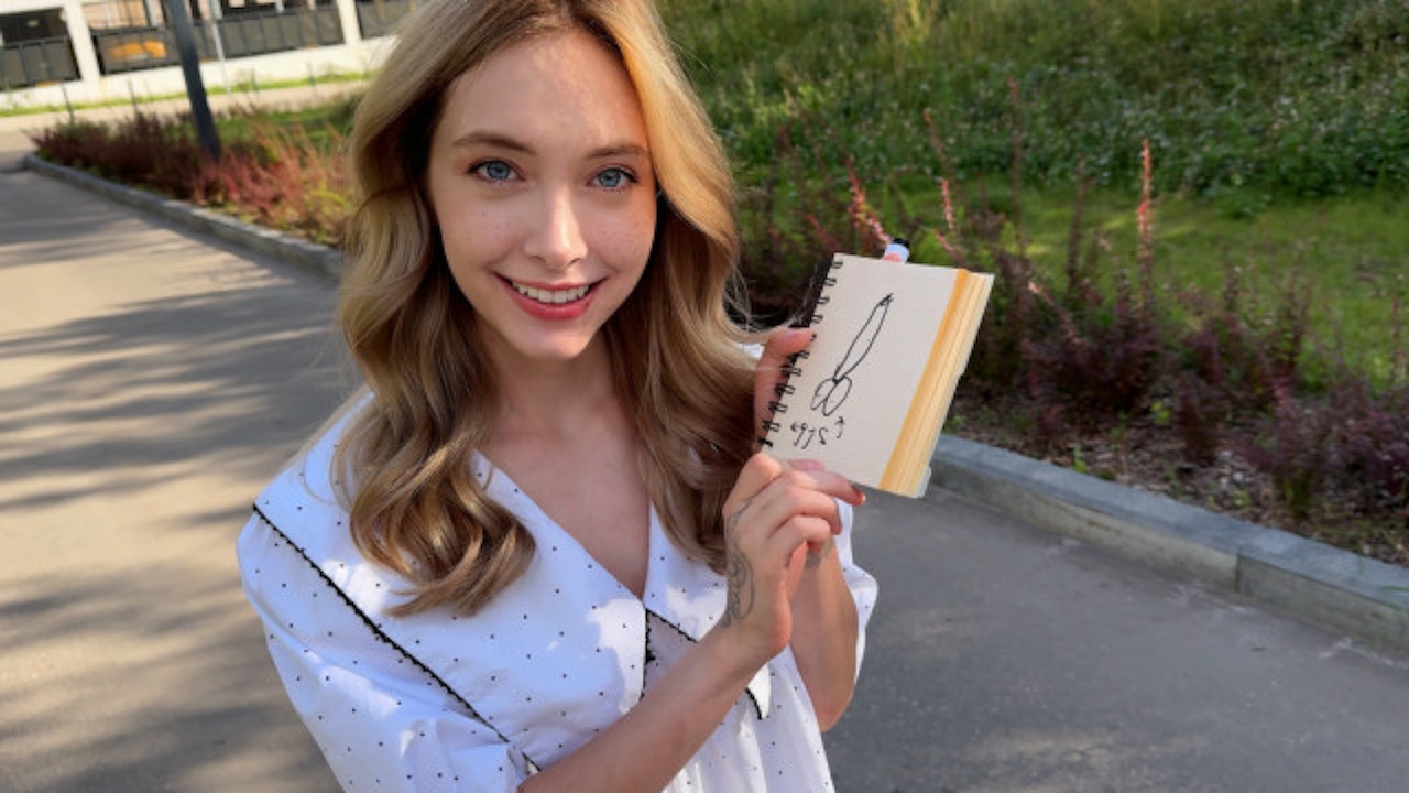 The tourist was very hungry and I fed her creampie - Loly Nebel