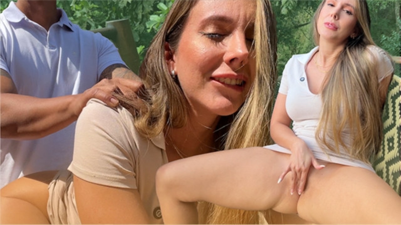 POV: Colombian big ass Scarlet Benz lets Airbnb host fill her pussy with cum (creampie)
