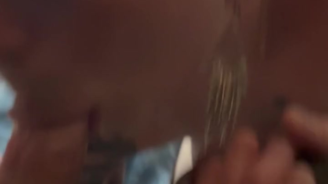 Hotwife enjoys threesome
