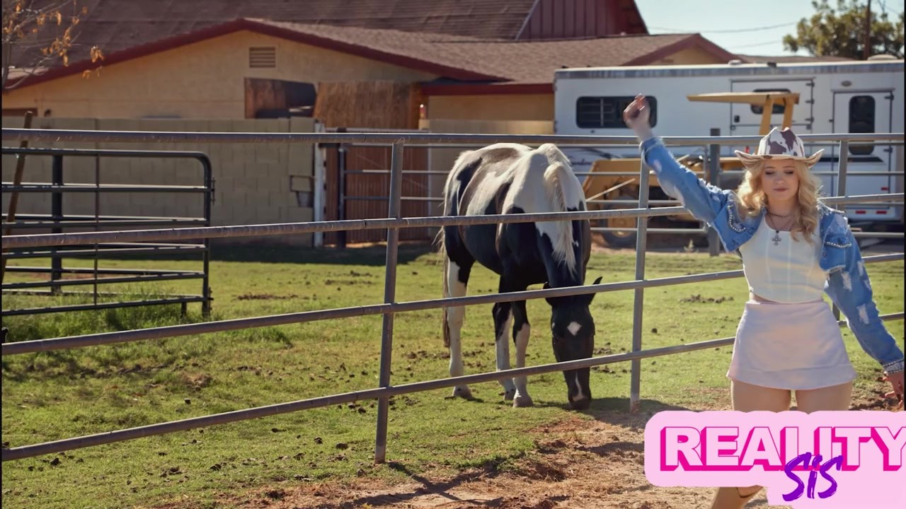 Country Girl River Lynn Shows new Stepbro How She likes to Get Down & Dirty - S2:E1