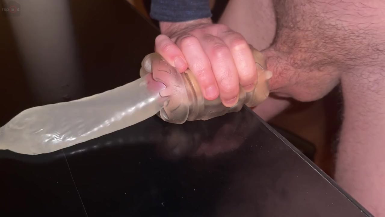 Guy Moaning while Fucking Fleshlight with Dirty Talk until Huge Cum in Water - fap2it