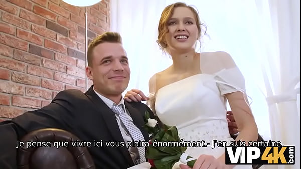 VIP4K&period; Un couple mari&eacute; d&eacute;cide de vendre la chatte de sa mari&eacute;e &agrave; bon prix